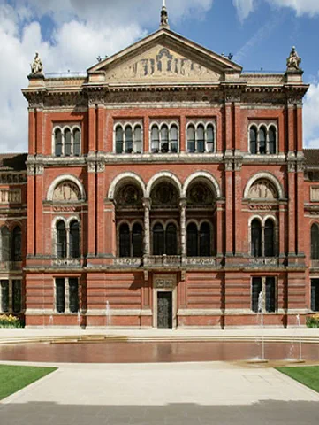 Contract awarded at  Victoria and Albert museum